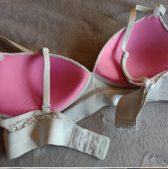 pink • wear everywhere wireless pushup bra - Picture 5 of 8